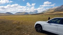 Mit dem Auto in die Berge