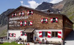 Eine Abend auf einer Berghütte ist ein ganz besonderes Erlebnis