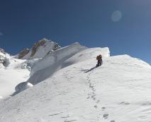 Erstbesteigung am Yernamandu Kangri