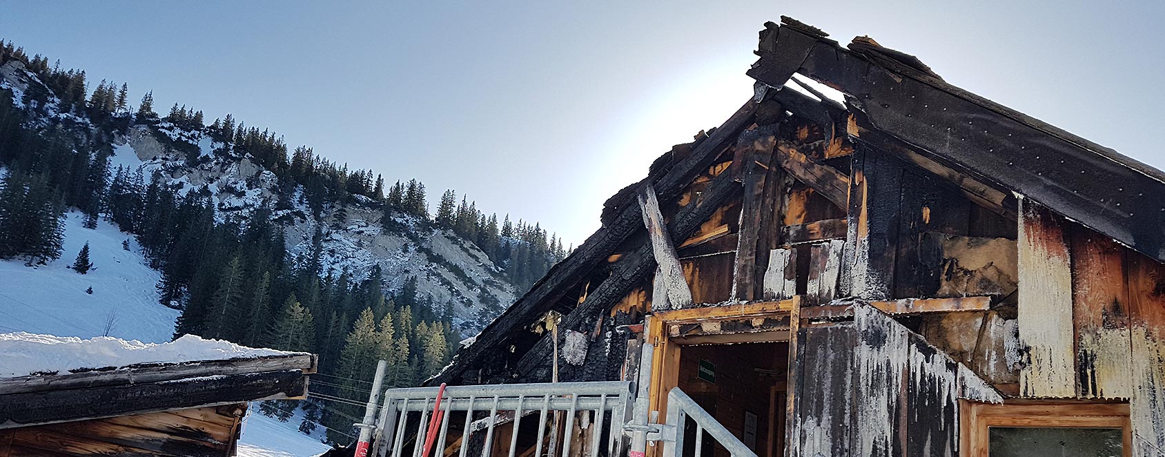 HÜTTEN-BRAND MAXLRAINERALM