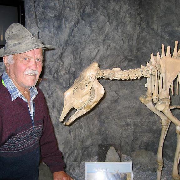 HISTORISCHES - Der legendäre Pleisen-Toni und seine Hütte